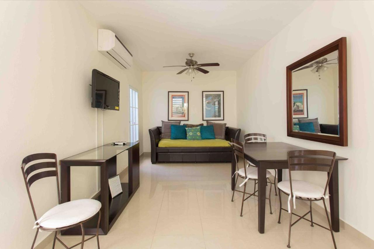 Prime Location At Condado 1br 1 Ba - 7 Apartment *